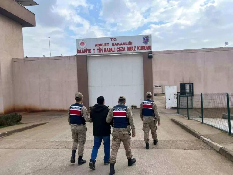 gaziantepte-uyusturucu-taciri-yakalandi-4PwIUx8r.jpg