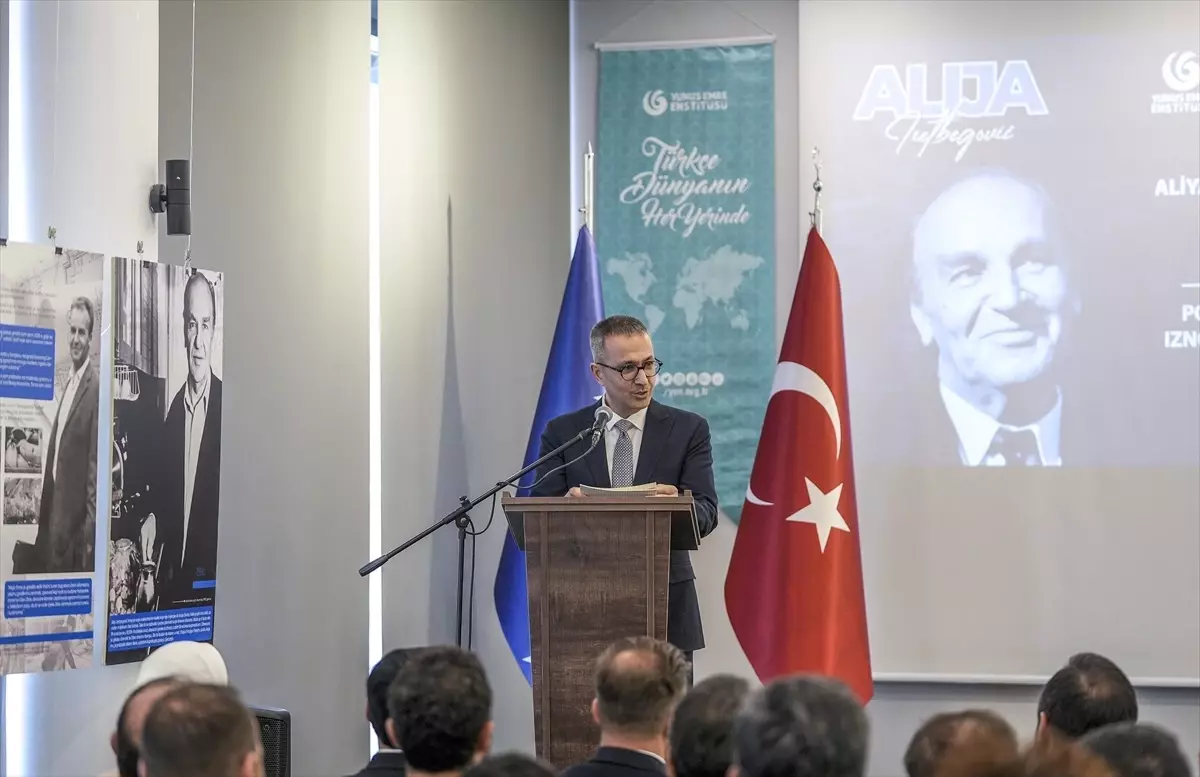 aliya izetbegovicin 100 yili anisina panel duzenlendi f9zz2aZi.jpg