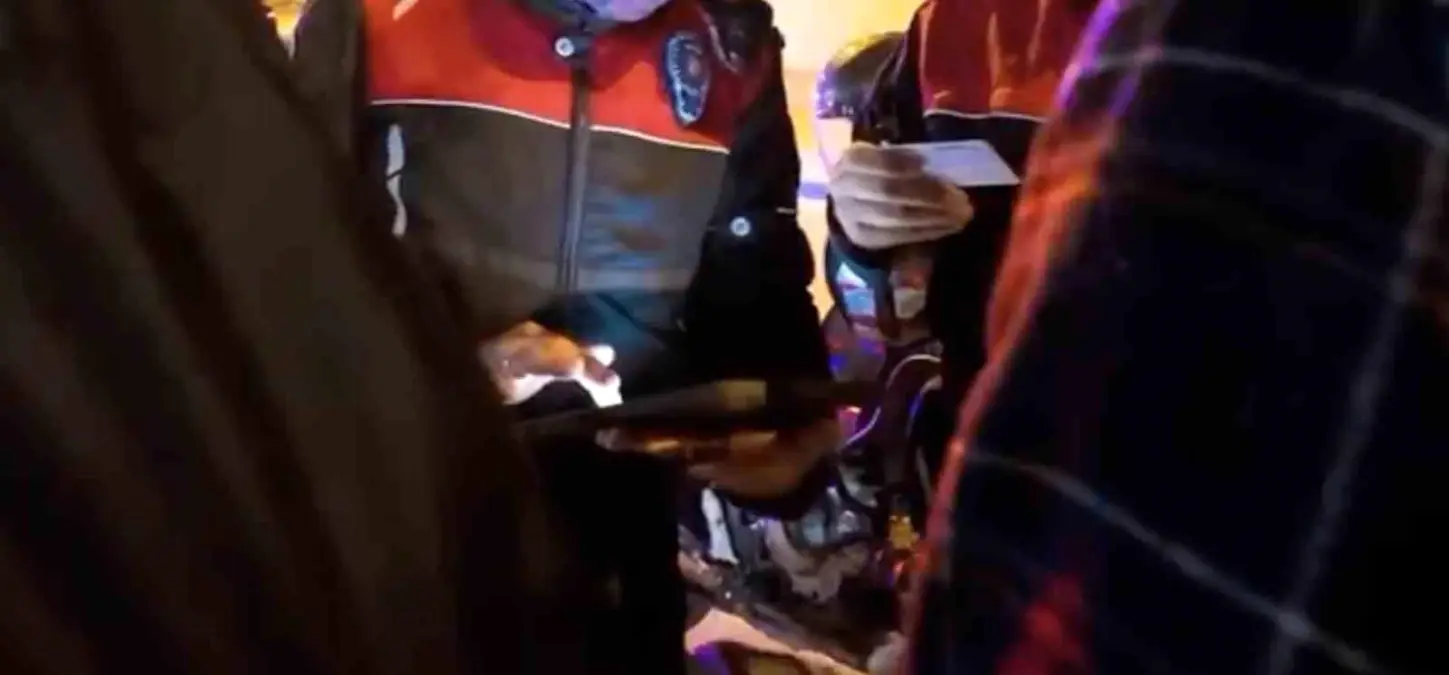 canakkalede polis denetimleri 30 sahis yakalandi narkotik ve silah ele gecirildi kp62H62S.jpg