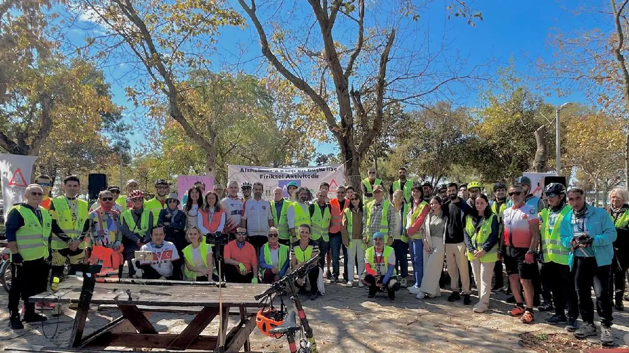 pedallar alzheimer icin cevrildi m8IBinzJ.jpg