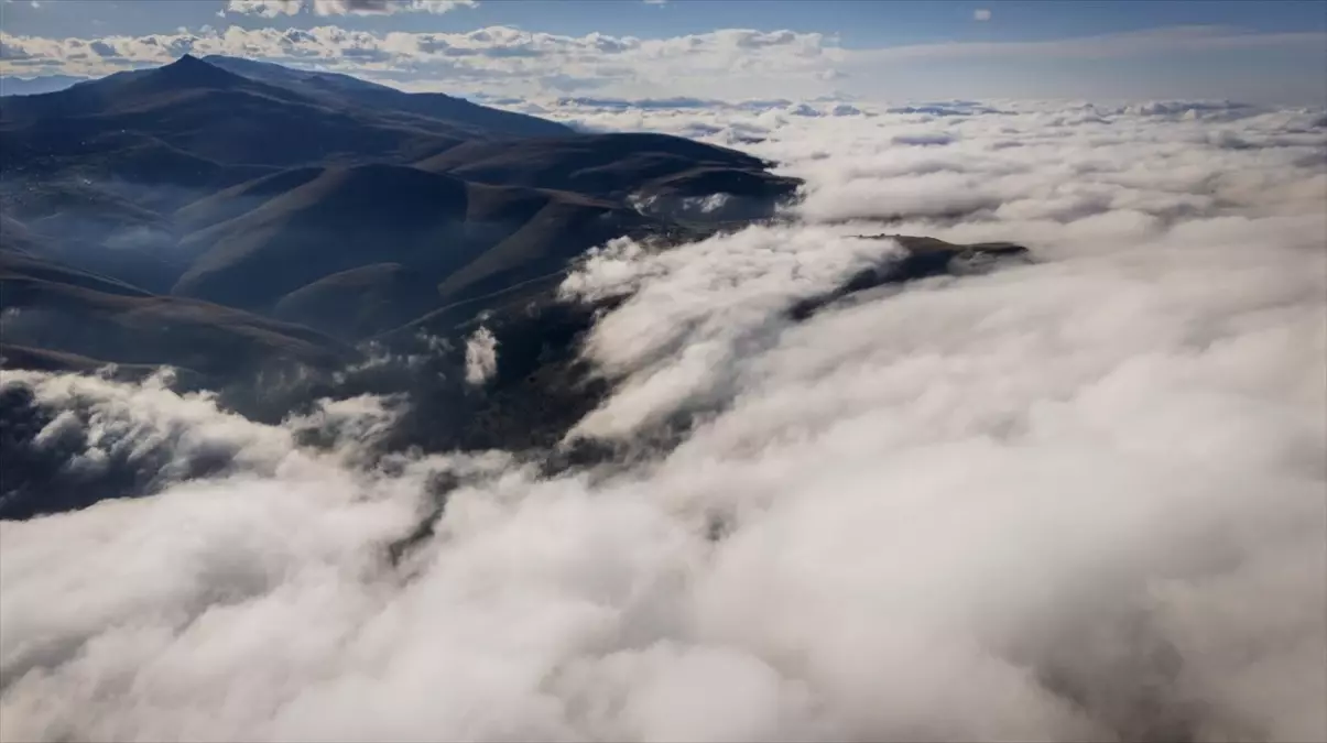 sultan murat yaylasinin sis manzarasi ziyaretcileri buyuluyor 5tKeyKyA.jpg