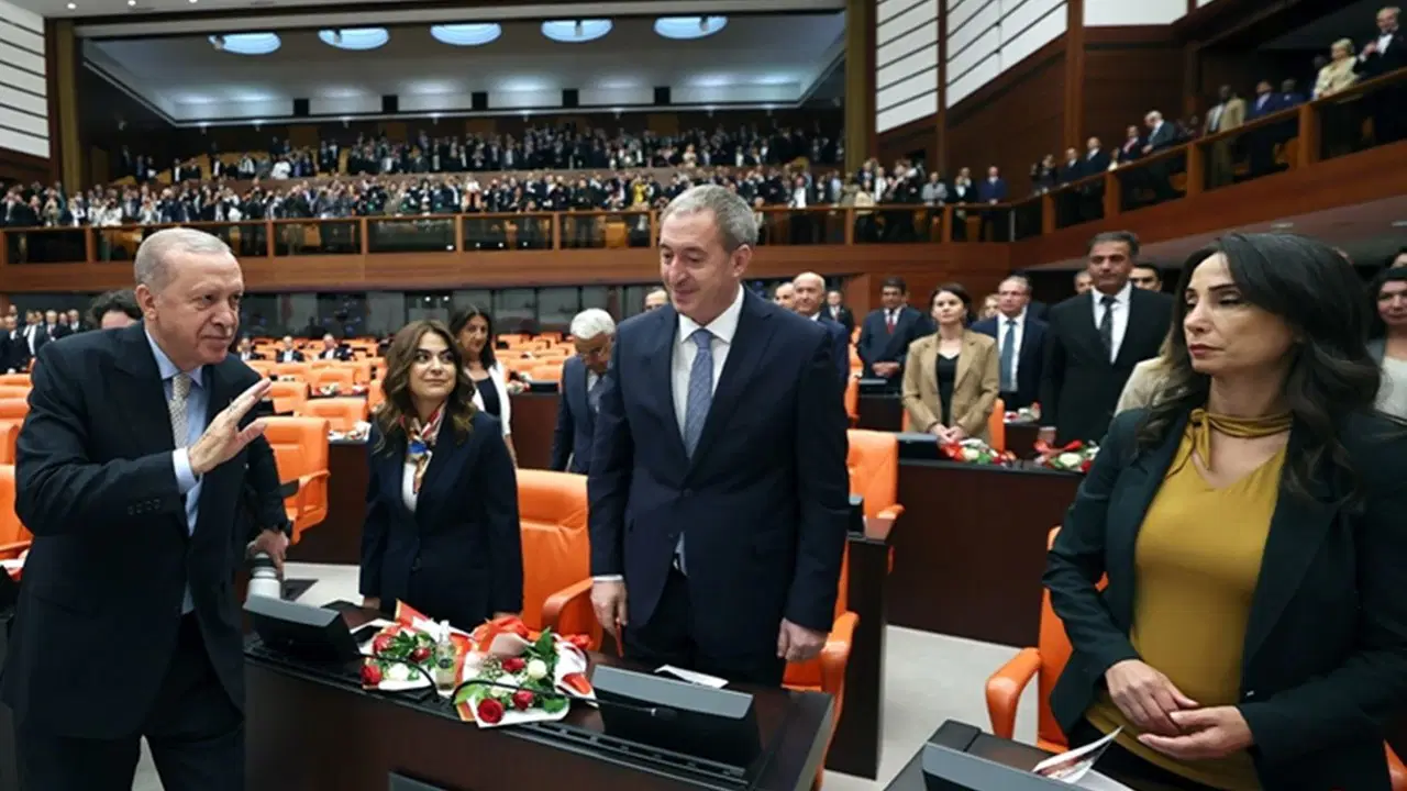 dem partiden meclise 4 kasim onergesi VNTKZTYy.jpg