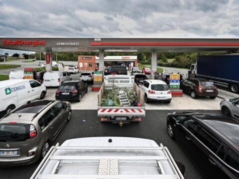 Almanlar Ucuz Yakıt İçin Polonya’ya Yöneliyor