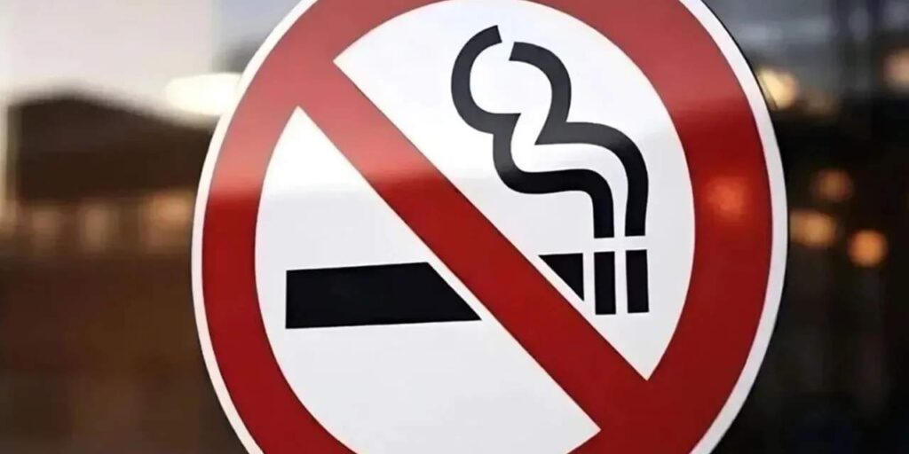 omur-boyu-sigara-yasaginda-yas-siniri-belli-oldu-arabada-icenin-yasina-da-bakilmayacak-nBw9lSVW-1